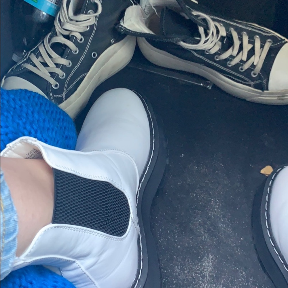 Meet your Posher, Maya